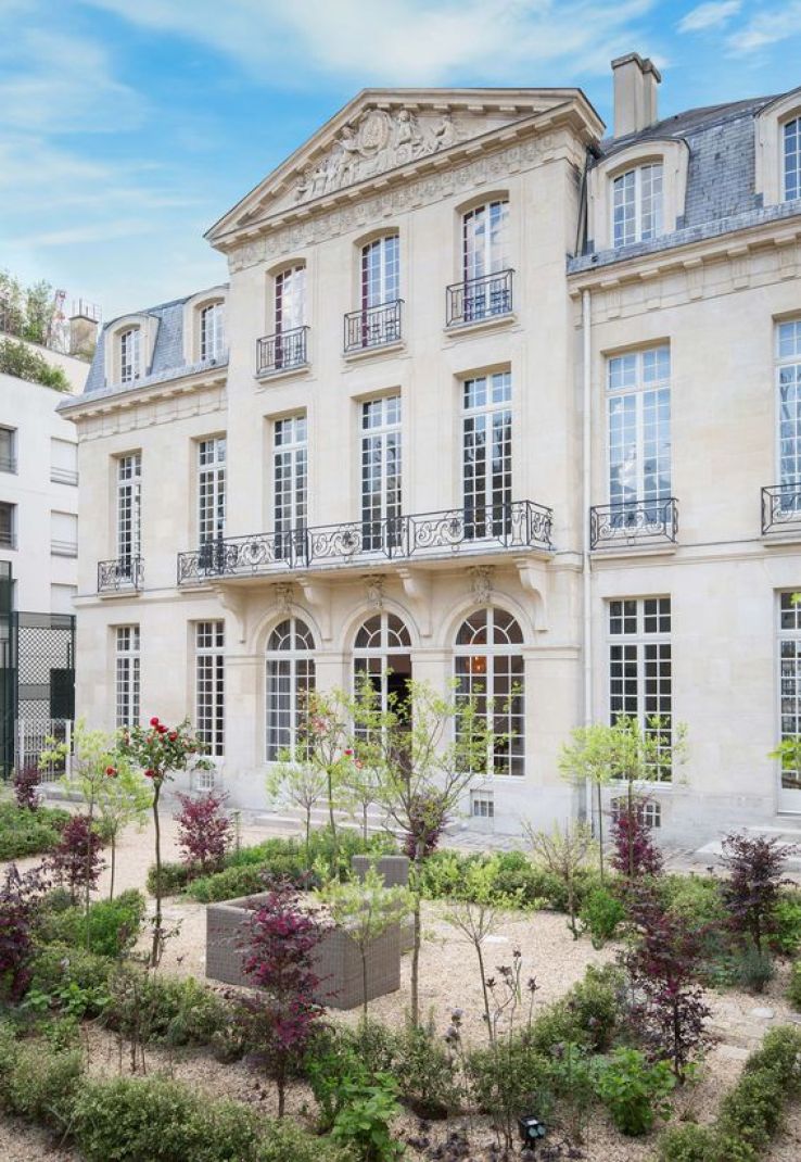 Le-Cercle-LeBrun-Jardin